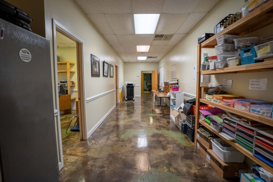 More Photos Of 8160 Regent Pky, Fort Mill Flex For Lease