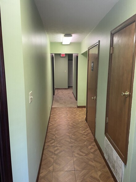 More Photos Of 3298 Summit, Pensacola Office For Lease