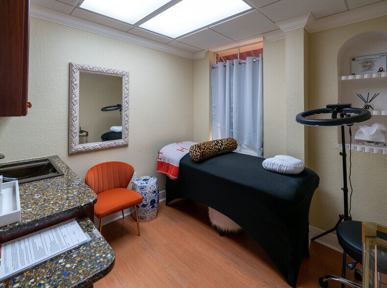 More Photos Of 1515 22nd Ave N, Saint Petersburg Medical For Lease