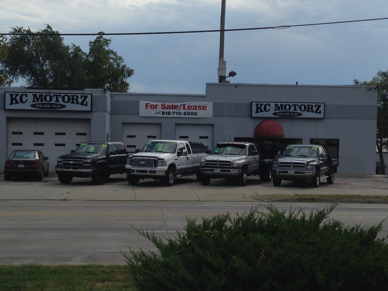 More Photos Of 7953 Wornall Rd, Kansas City Auto Repair For Sale