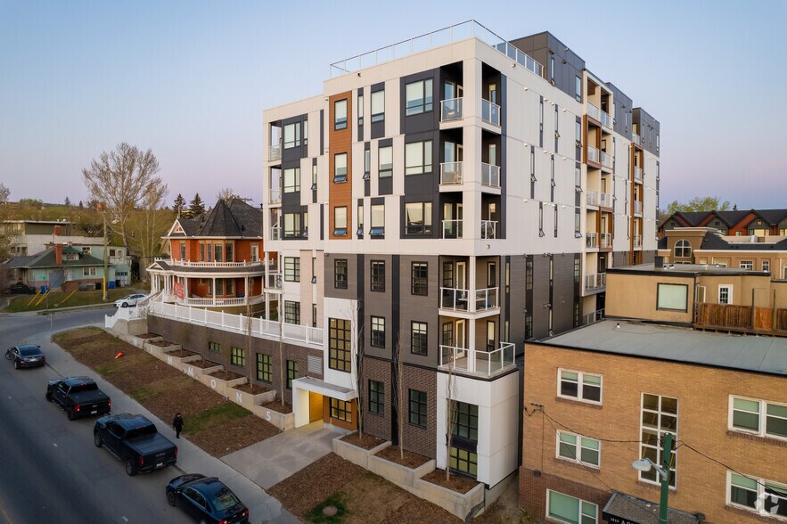 Primary Photo Of 1420 19 Av SW, Calgary Apartments For Sale