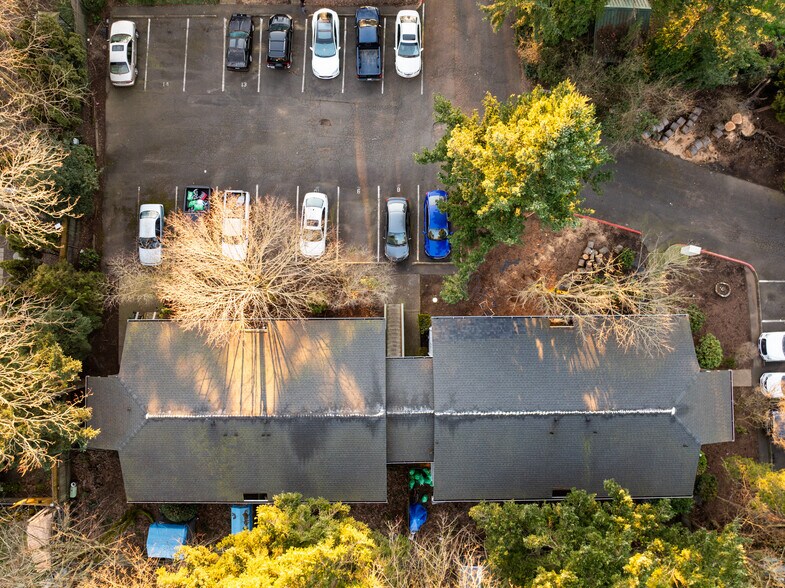 More Photos Of 340 S Locust St, Canby Apartments For Sale