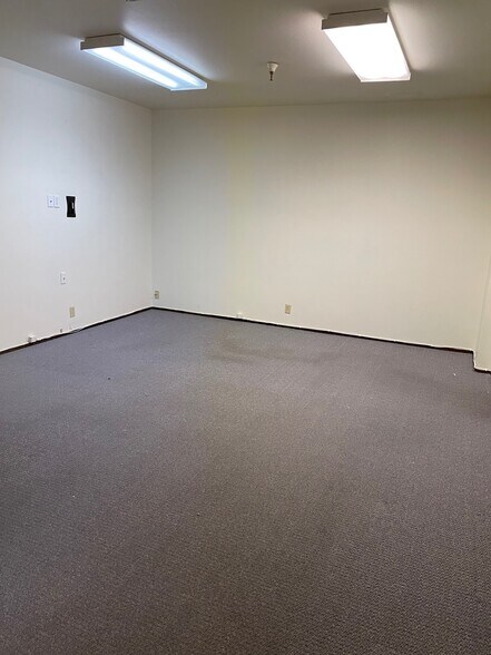 More Photos Of 3053-3073 Jefferson St, Napa Storefront Retail Office For Lease