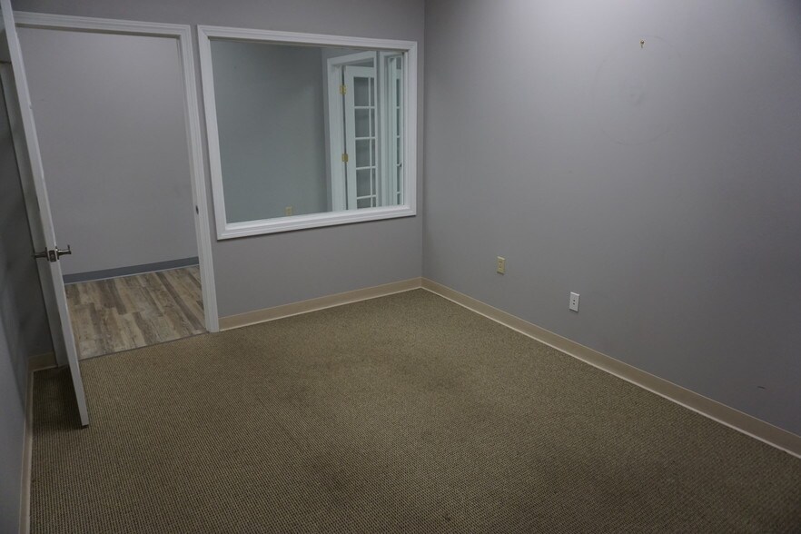 More Photos Of 31 Schoosett St, Pembroke Office For Lease