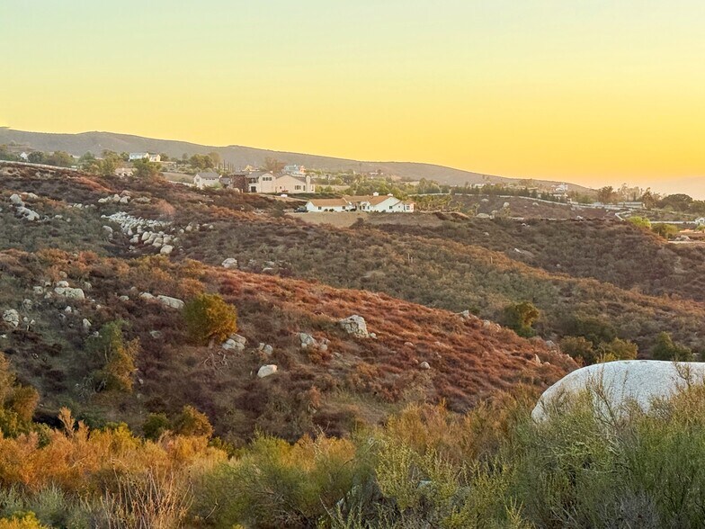 More Photos Of 39280.5 Calle Breve, Temecula Land For Sale