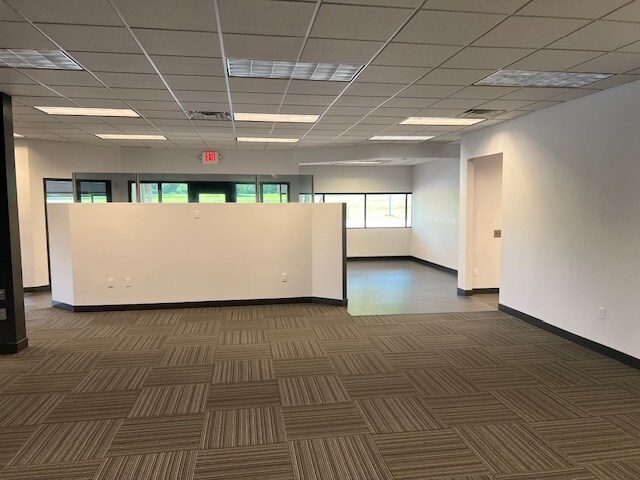 More Photos Of 2985 S Ridge Rd, Green Bay Medical For Lease