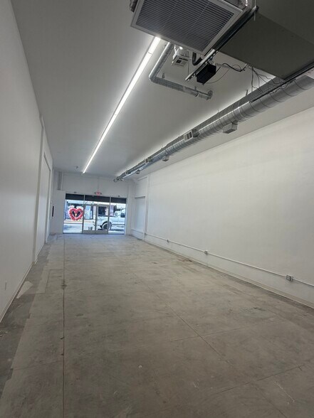 More Photos Of 832-842 San Pedro St, Los Angeles Warehouse For Lease