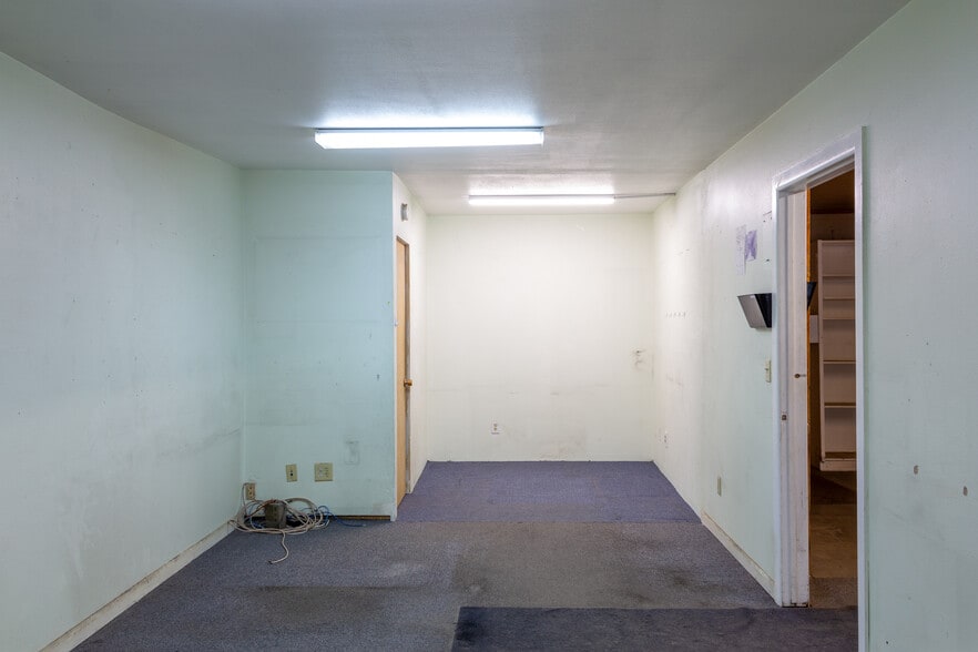 More Photos Of 1200 Bozeman Ave, Helena Warehouse For Sale