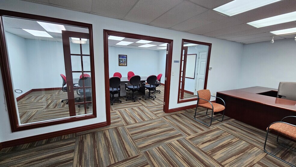 More Photos Of 375 Municipal Dr, Richardson Office For Sale
