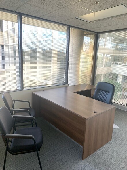 More Photos Of 851 Trafalgar Ct, Maitland Office For Lease