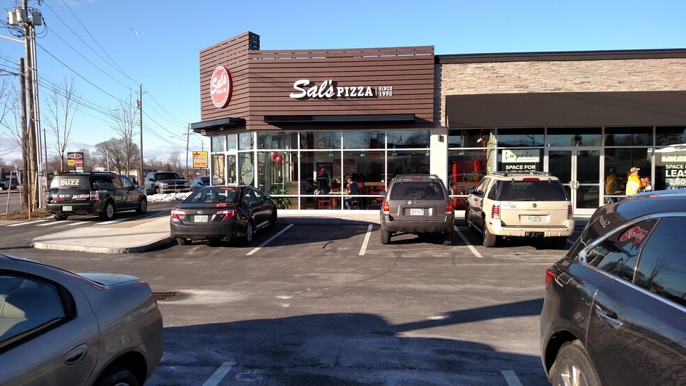 Primary Photo Of 296 S Willow St, Manchester Restaurant For Lease