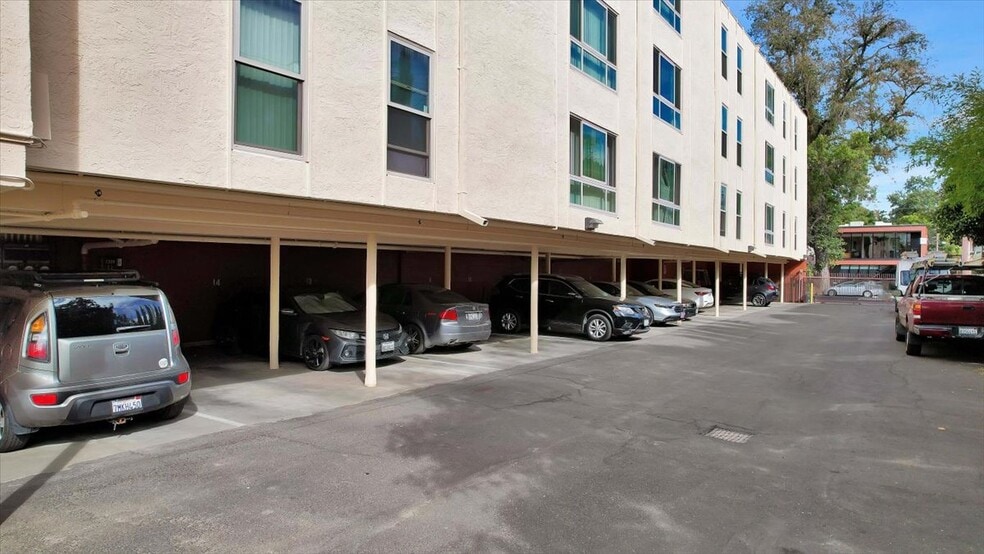 More Photos Of 2320 P St, Sacramento Apartments For Sale