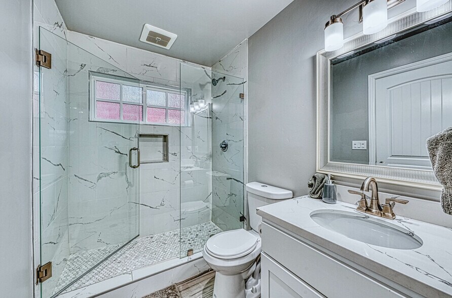 More Photos Of 7550 Sandholdt Rd, Moss Landing Warehouse For Sale