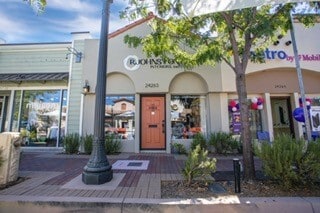 More Photos Of 24263 Main St, Newhall Storefront For Lease