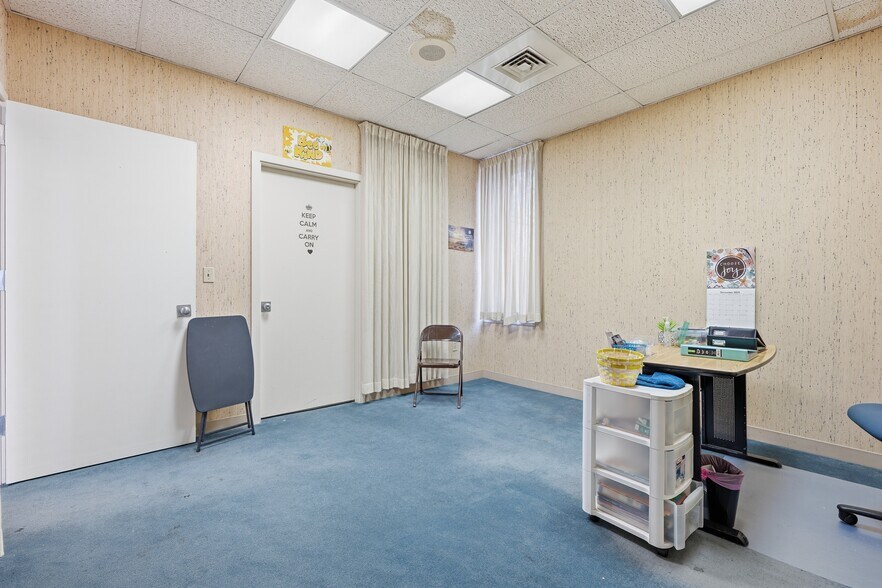 More Photos Of 55 Curtis St, New Britain Freestanding For Sale