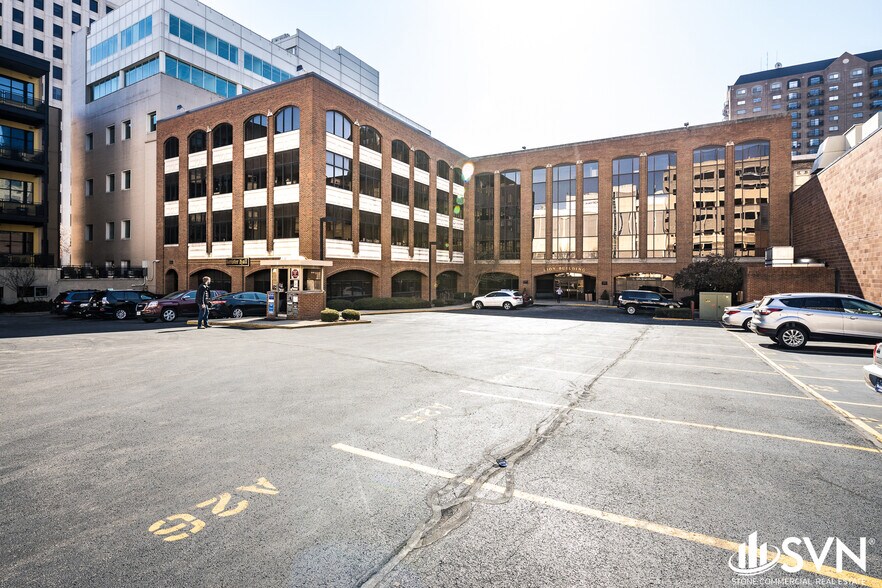 More Photos Of 155 E Main St, Lexington Office For Lease