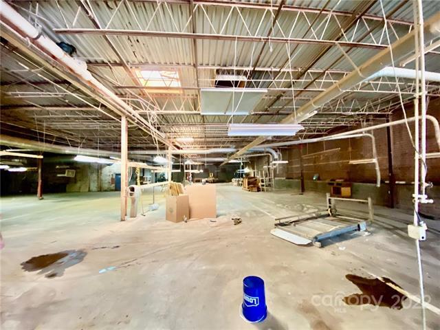 More Photos Of 120 11th St NW, Hickory Warehouse For Sale