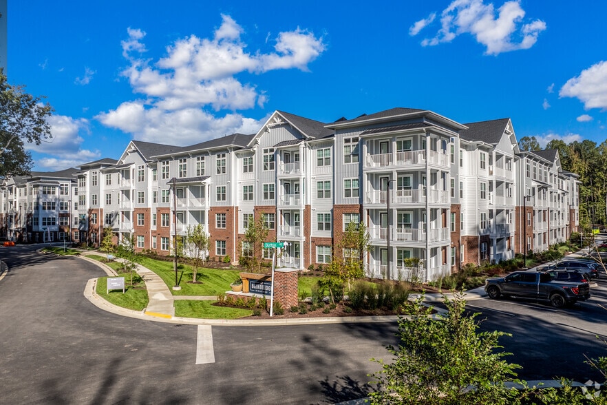 Primary Photo Of 12400 Dutton Rd, Midlothian Apartments For Sale