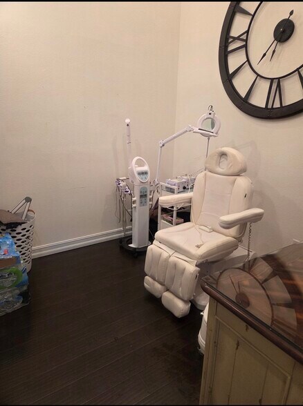 More Photos Of 813-821 Douglas Ave, Altamonte Springs Serviced Offices For Sale