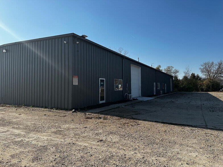 Primary Photo Of 4240 Lisa Dr, Tipp City Warehouse For Lease