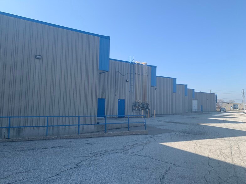 More Photos Of 4525 Rhodes Dr, Windsor Light Distribution For Lease