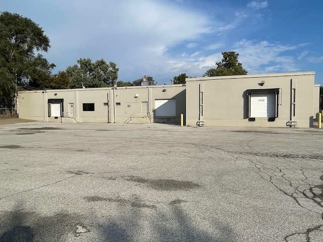Primary Photo Of 5024 William St, Omaha Warehouse For Lease