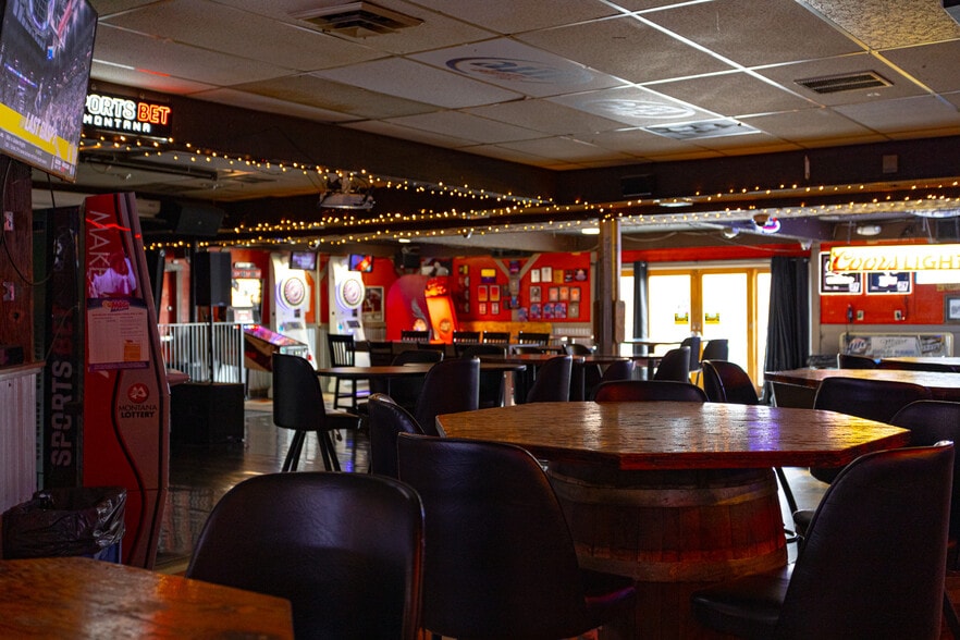 More Photos Of 1349 13th Ave SW, Great Falls Bar For Sale