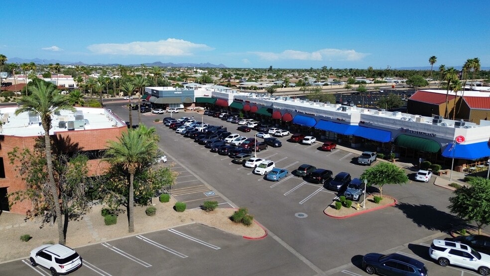 More Photos Of 10001 W Bell Rd, Sun City Unknown For Lease