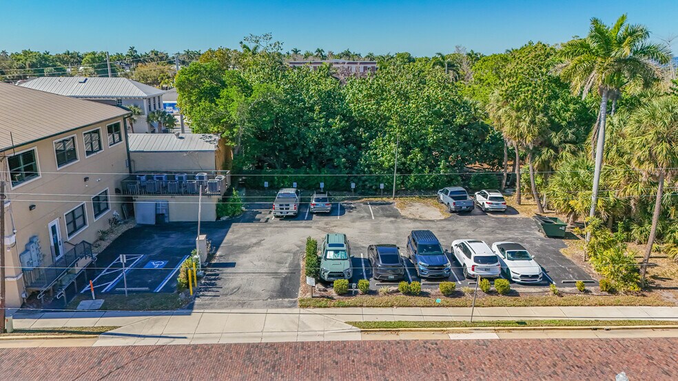 More Photos Of 252 W Marion Ave, Punta Gorda Loft Creative Space For Lease