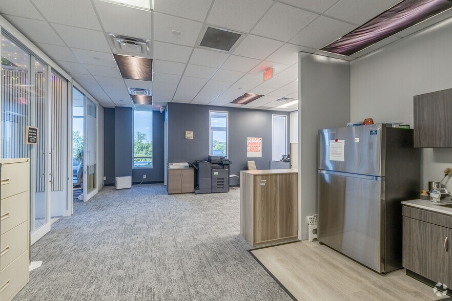 More Photos Of 4107 Mallory Ln, Franklin Medical For Sale