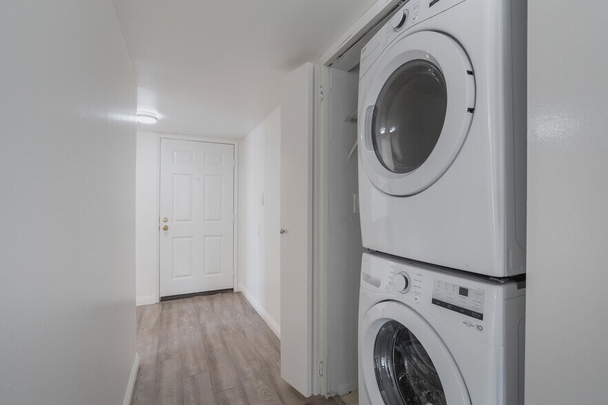 More Photos Of 712 Pacific St, Santa Monica Apartments For Sale