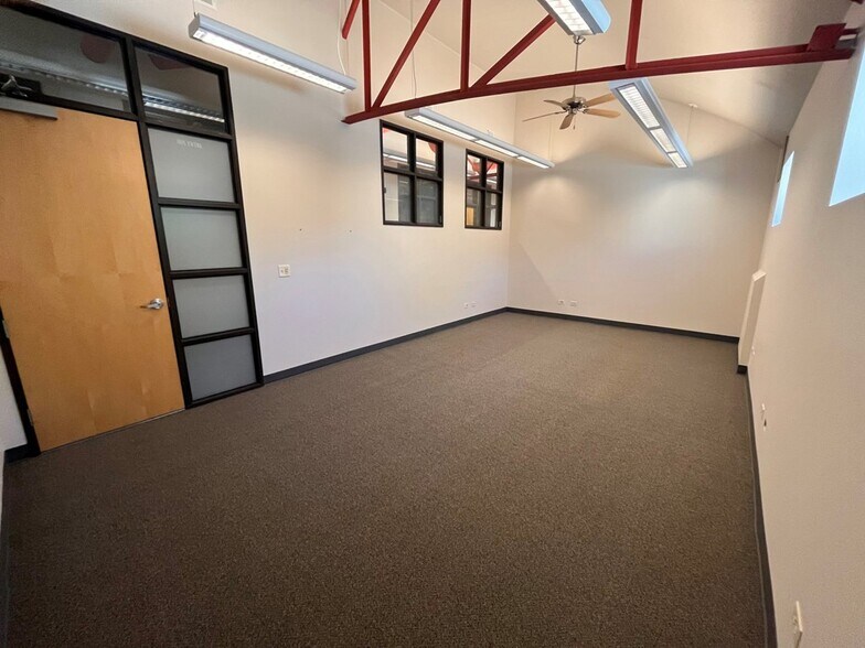 More Photos Of 300 W Main St, Boise Medical For Lease