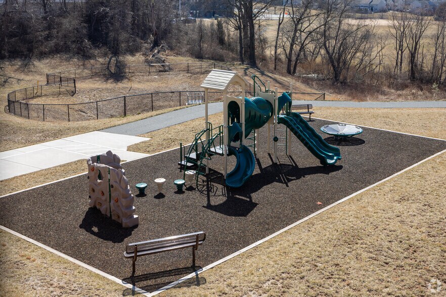 More Photos Of 2000 Rock Spring Rd, Forest Hill Apartments For Lease