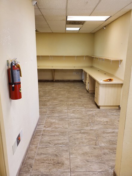 More Photos Of 5144 E Busch Blvd, Tampa Bank For Sale