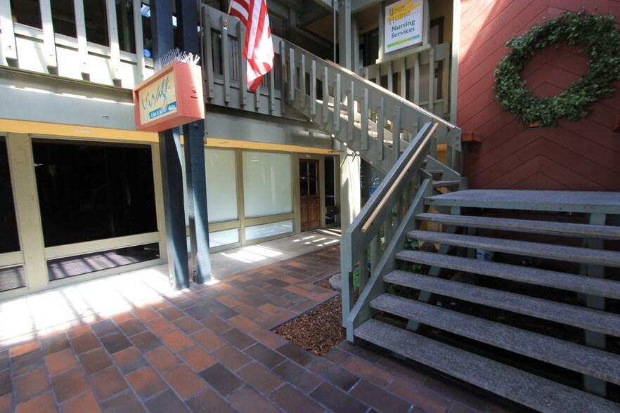 More Photos Of 3136-3222 Jefferson St, Napa Unknown For Lease