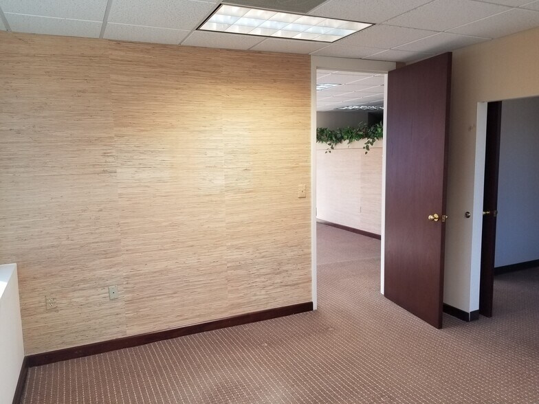 More Photos Of 348 Southport Cir, Virginia Beach Medical For Lease