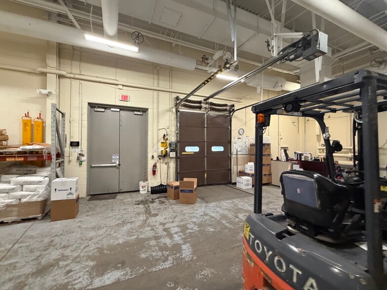 More Photos Of 1999 Mount Read Blvd, Rochester Manufacturing For Lease