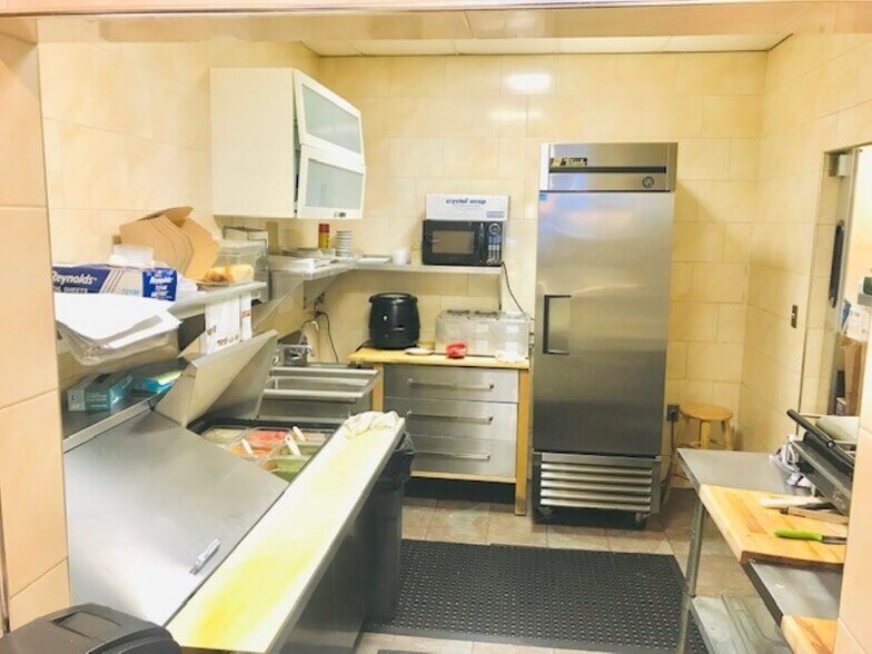 More Photos Of 3405-3423 M St NW, Washington Storefront Retail Residential For Lease