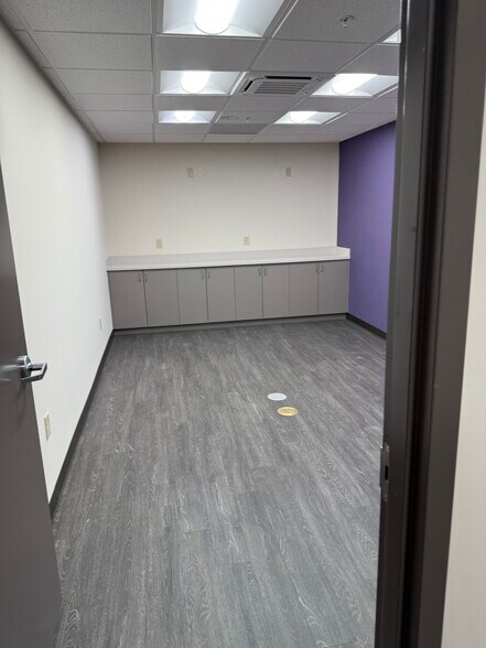 More Photos Of 1458-A N Lee Trevino Dr, El Paso Healthcare For Sale