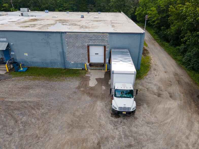 More Photos Of 1649 Castpa Pl, Vineland Manufacturing For Sale