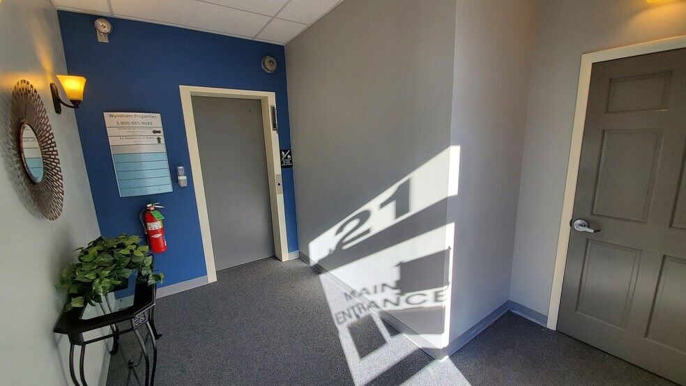 More Photos Of 21 S Brown St, Lewistown Office For Lease