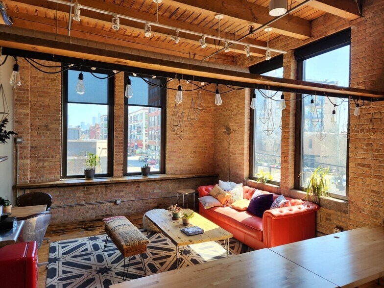 More Photos Of 1901 N Clybourn Ave, Chicago Loft Creative Space For Lease