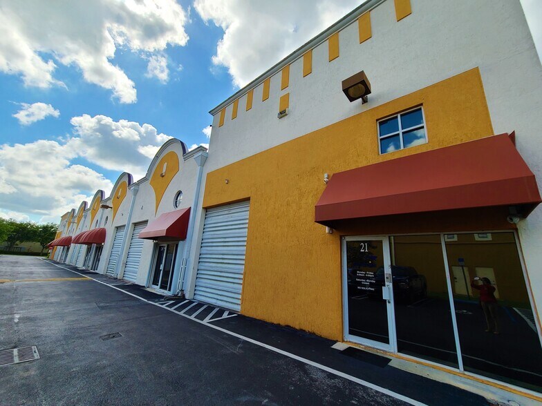 More Photos Of 13850 SW 143rd Ct, Miami Warehouse For Lease