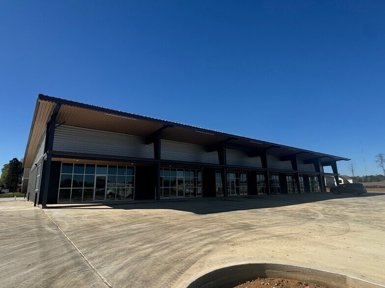 More Photos Of 4380 Roy Rd, Shreveport Flex For Lease
