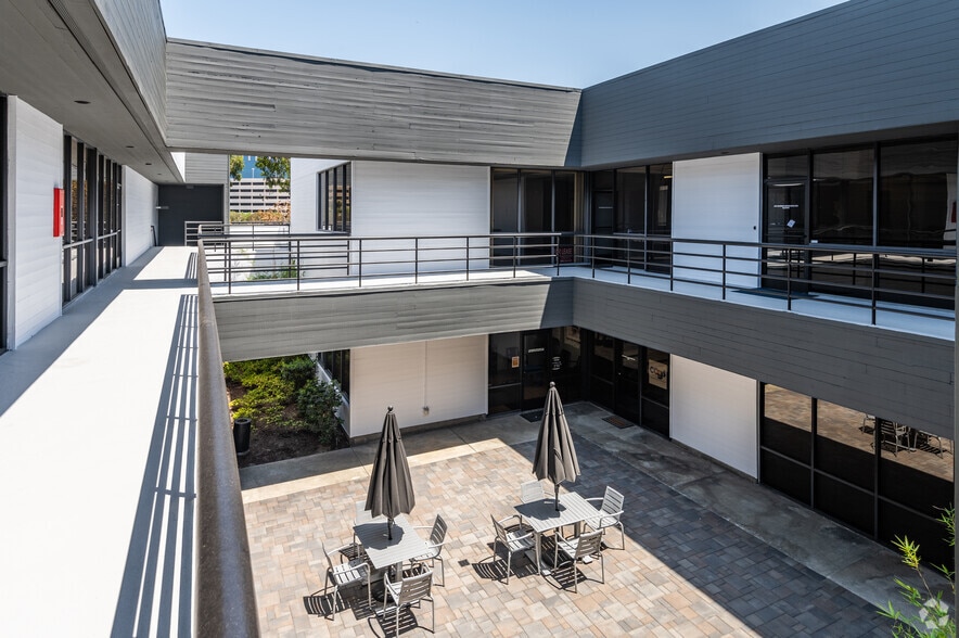 More Photos Of 2091-2101 Business Center Dr, Irvine Unknown For Sale