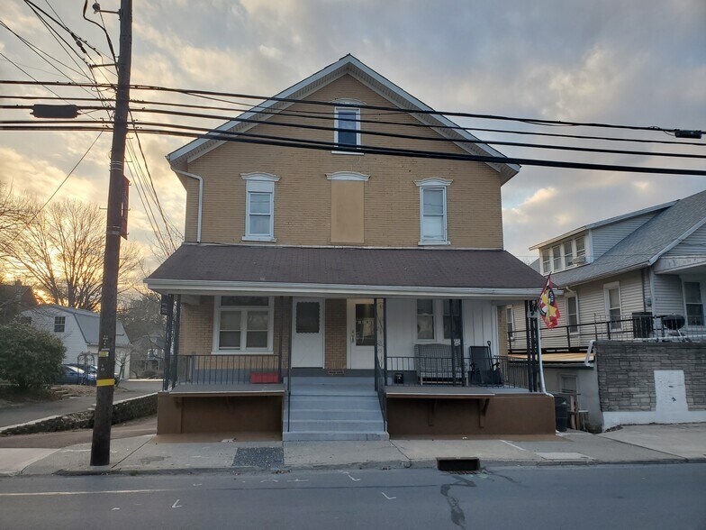 118 N Main St, Coopersburg, PA 18036 Apartments For Sale
