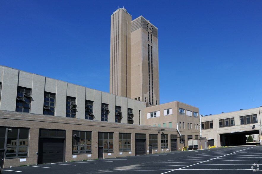 More Photos Of 2800 S 20th St, Philadelphia Unknown For Lease