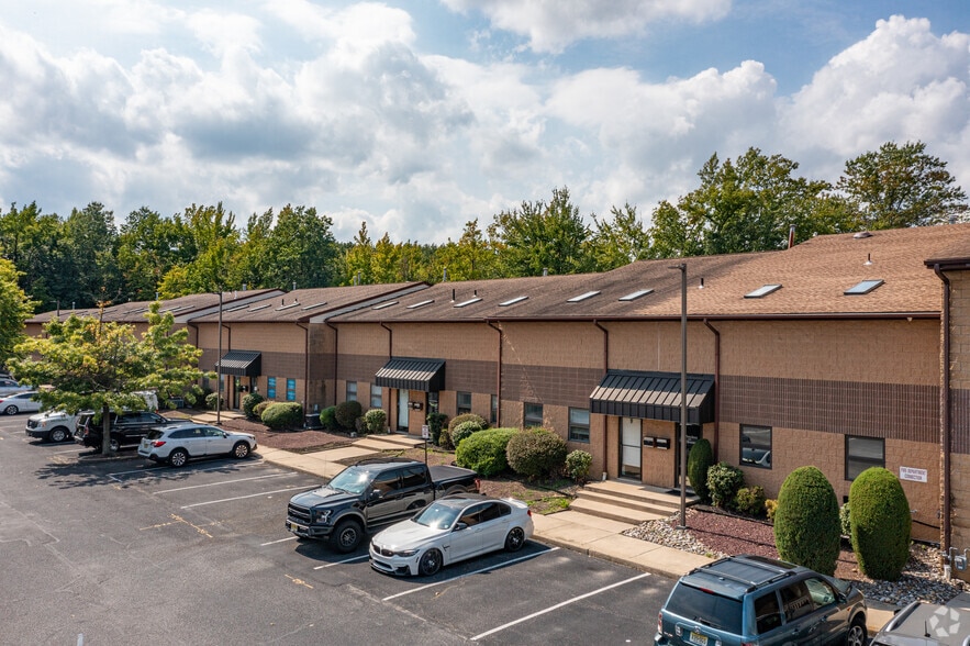 More Photos Of 600 Deer Rd, Cherry Hill Light Distribution For Sale