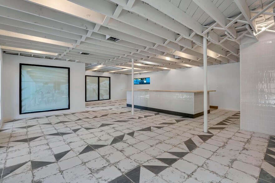 More Photos Of 1760 Coral Way, Miami Restaurant For Sale