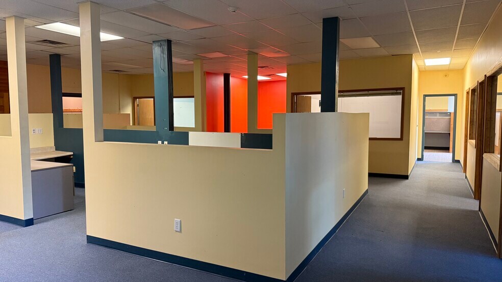 More Photos Of 5144-5174 College Corner Pike, Oxford Freestanding For Lease